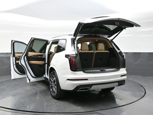 Certified 2025 Cadillac XT6 Sport w/ Platinum Package AWD/4WD image 41