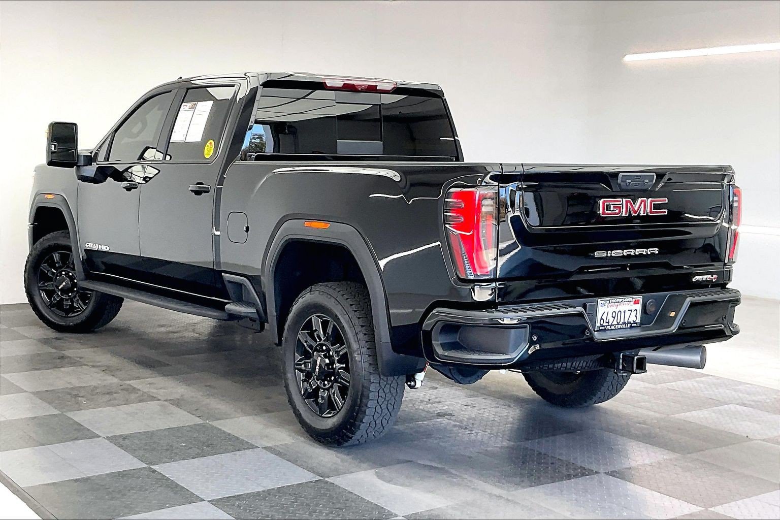 Used 2026 GMC Sierra 2500 AT4 w/ AT4 Premium Plus Package AWD/4WD image 10