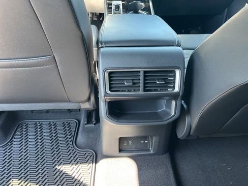 Used 2024 Volkswagen Atlas Cross Sport SE FWD image 15