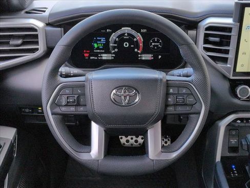 Used 2025 Toyota Tundra Platinum w/ TRD Off-Road Package AWD/4WD image 14