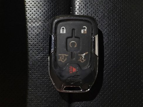 Used 2018 GMC Yukon Denali w/ Denali Ultimate Package image 32