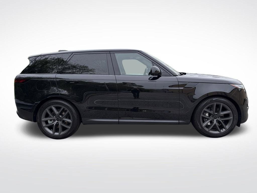 New 2026 Land Rover Range Rover Sport SE AWD/4WD image 4