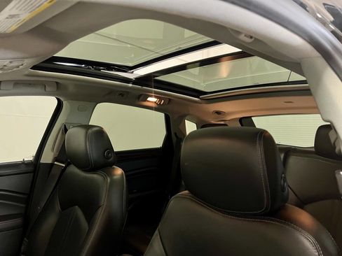 Used 2016 Cadillac SRX Premium w/ Driver Assist Package image 38