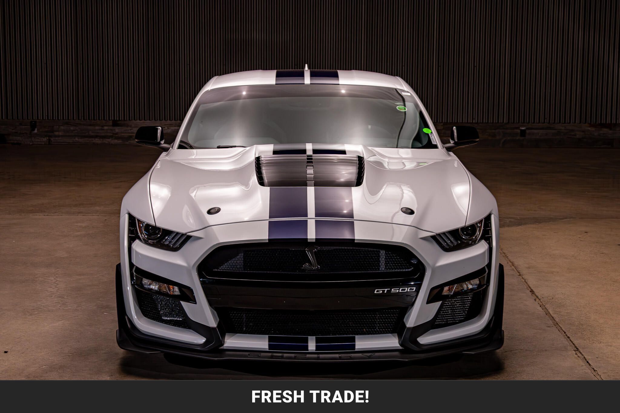 Used 2022 Ford Mustang Shelby GT500 w/ Carbon Fiber Track Pack RWD image 3