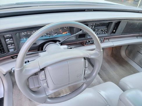 Used 1999 Buick Le Sabre Custom w/ Prestige Opt Pkg FWD image 10