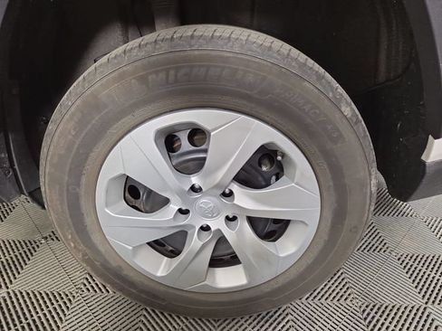Used 2019 Toyota RAV4 LE w/ Carpet Mat Package FWD image 11