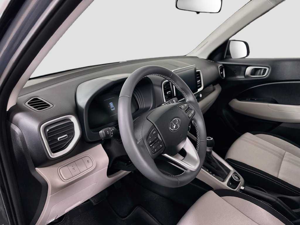 New 2026 Hyundai Venue SEL FWD image 9