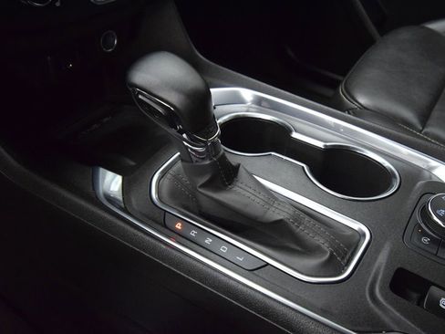 Used 2023 Chevrolet Traverse LT w/ LPO, Floor Liner Package AWD/4WD image 23