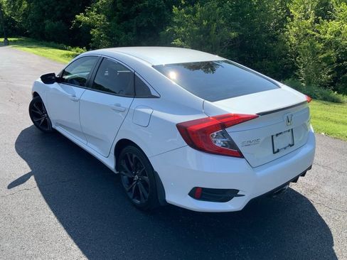 Used 2019 Honda Civic Sport image 10