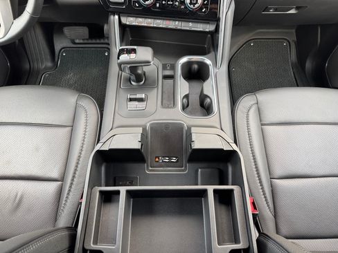 Used 2026 GMC Sierra 1500 Denali w/ Denali Reserve Package AWD/4WD image 12
