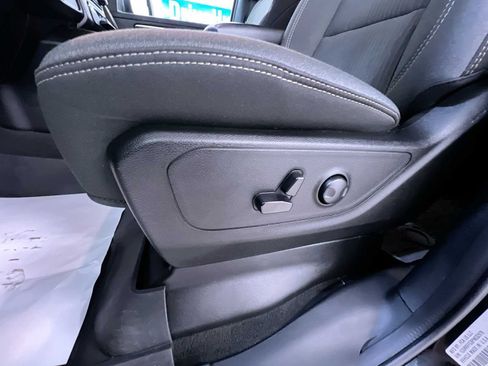 Used 2023 RAM 1500 Big Horn AWD/4WD image 13