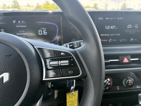 Used 2026 Kia Seltos LX AWD/4WD image 18