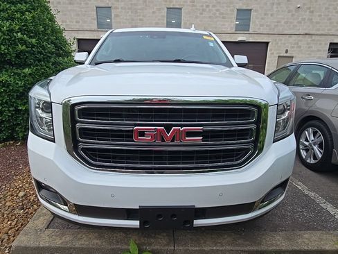 Used 2020 GMC Yukon XL SLT AWD/4WD image 3