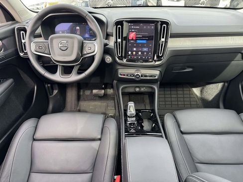 Certified 2026 Volvo XC40 B5 Plus w/ Protection Package Premier image 11