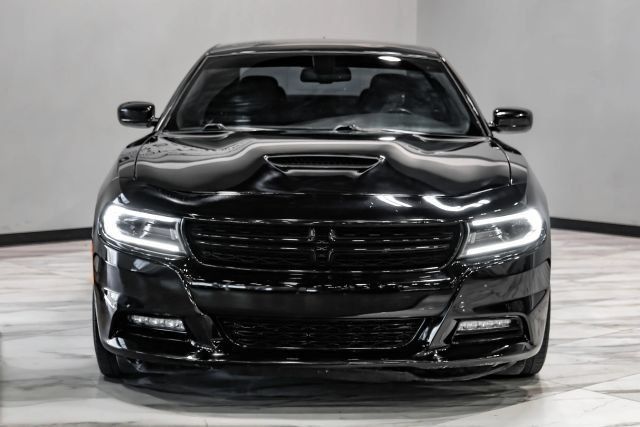 Used 2017 Dodge Charger R/T RWD image 5