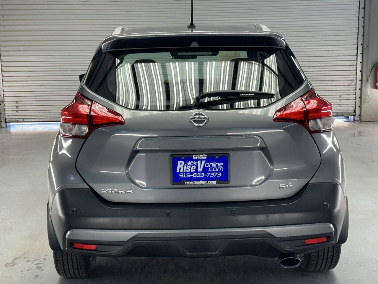 Used 2020 Nissan Kicks SR w/ SR Premium Package FWD image 8