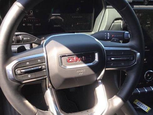 Used 2025 GMC Terrain Elevation image 8