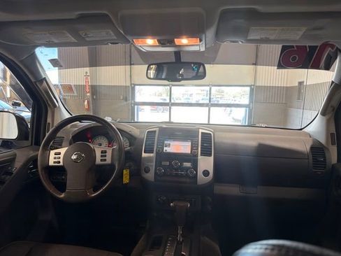 Used 2016 Nissan Frontier PRO-4X w/ Pro-4x Luxury Package AWD/4WD image 9
