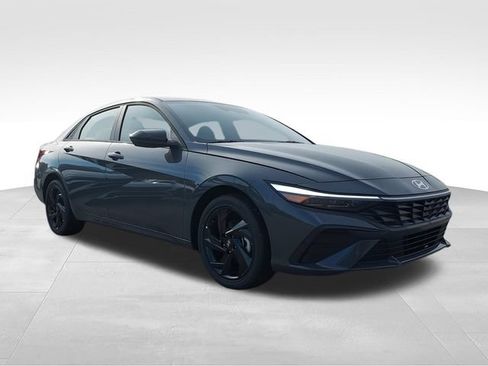 New 2026 Hyundai Elantra Sport FWD image 3
