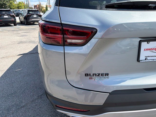 New 2026 Chevrolet Blazer LT w/ Convenience Package FWD image 15