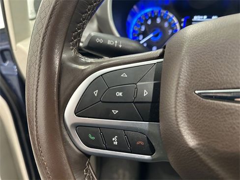 Used 2020 Chrysler Voyager Lxi w/ Cold Weather Group image 24