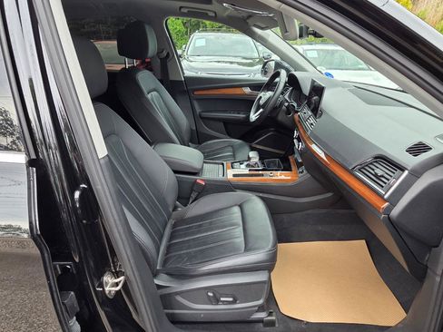 Used 2021 Audi Q5 2.0T Premium Plus w/ Premium Plus Package AWD/4WD image 13