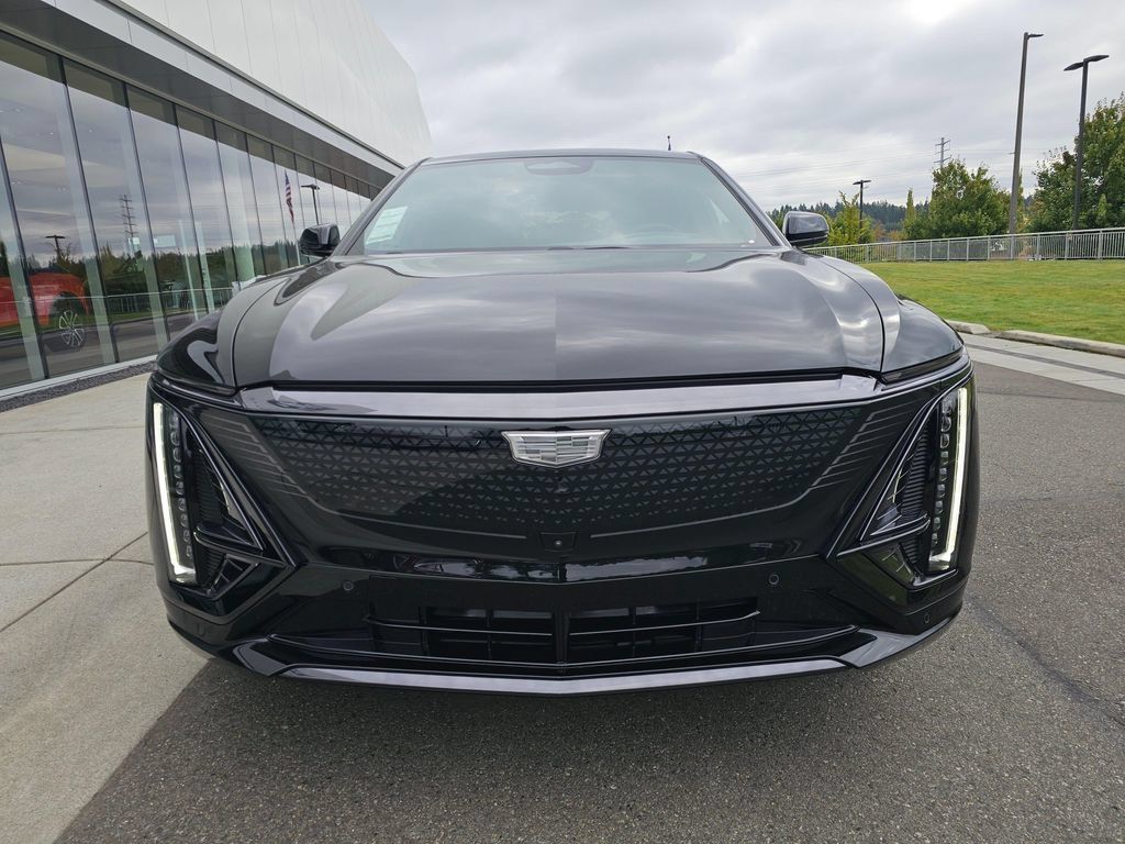 New 2027 Cadillac Lyriq Signature Sport w/ Nappa Leather Package AWD/4WD image 2