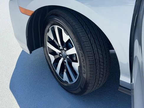 Certified 2026 Honda Odyssey EX-L image 29