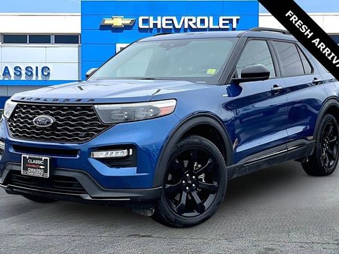 Used 2022 Ford Explorer ST-Line w/ Class IV Trailer Tow Package image 3