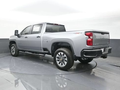 New 2026 Chevrolet Silverado 2500 Custom w/ Custom Value Package AWD/4WD image 7