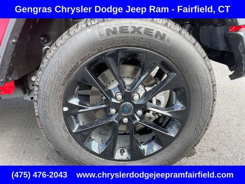 Certified 2025 Jeep Wrangler Unlimited Sahara w/ Safety Group AWD/4WD image 12