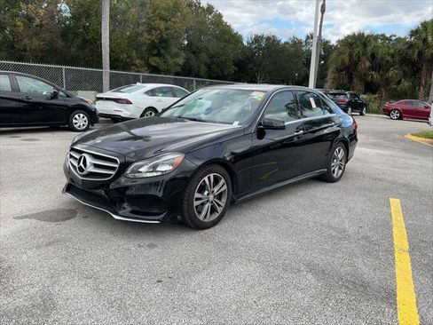 Used 2016 Mercedes-Benz E 350 Sedan w/ Premium Package image 9