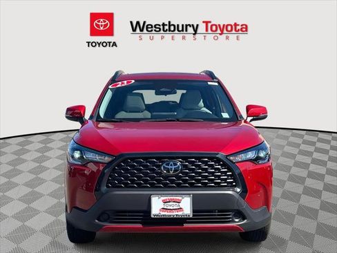 Certified 2023 Toyota Corolla Cross LE w/ Moonroof Package image 3