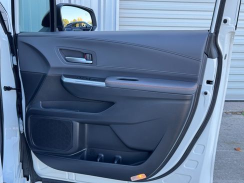 Used 2024 Toyota Sienna XSE w/ XSE Premium Package image 48