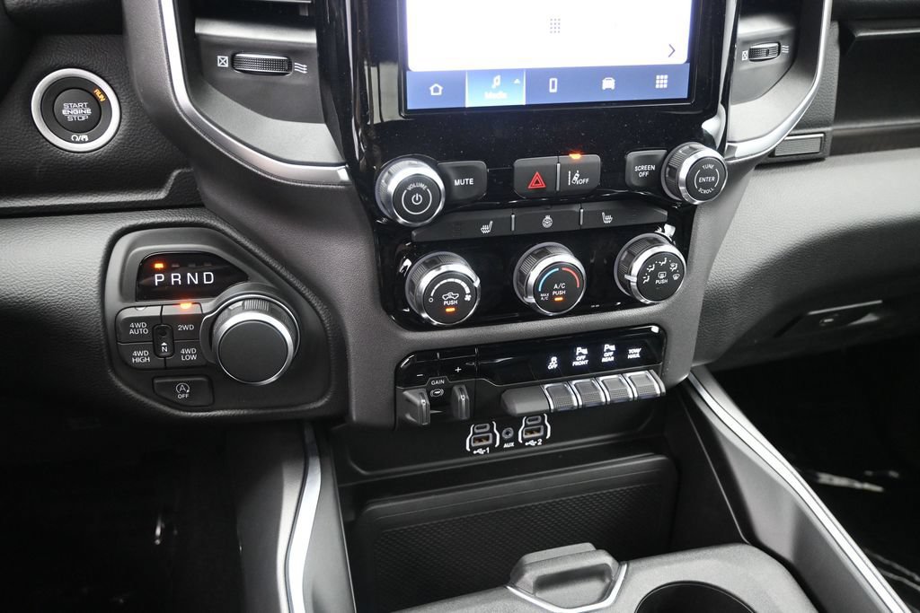 New 2026 RAM 1500 Big Horn AWD/4WD image 13