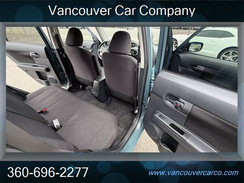 Used 2009 Scion xB FWD image 16