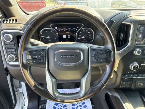 Certified 2023 GMC Sierra 3500 Denali w/ Denali Ultimate Package image 11