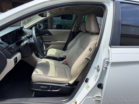 Used 2015 Honda Accord EX-L image 12