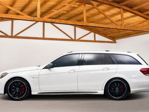 Used 2014 Mercedes-Benz E 63 AMG S-Model image 2