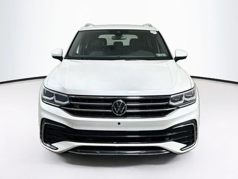 Used 2022 Volkswagen Tiguan SEL R-Line AWD/4WD image 2