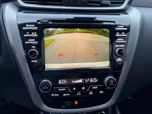 Used 2024 Nissan Murano SV AWD/4WD image 22