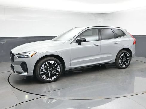 New 2026 Volvo XC60 B5 Plus w/ Protection Package Premier AWD/4WD image 4