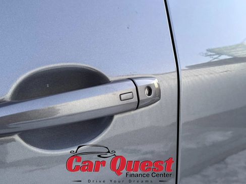 Used 2021 Nissan Rogue SV image 32