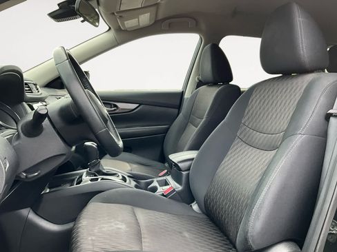 Used 2019 Nissan Rogue SV AWD/4WD image 10
