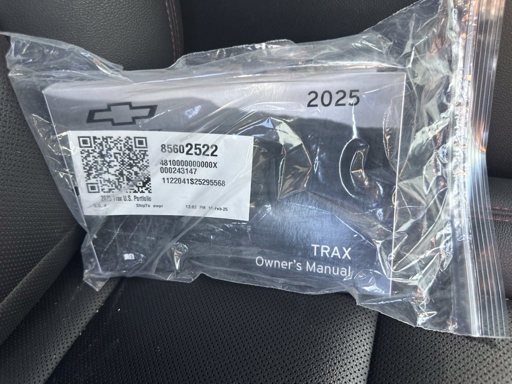 Used 2025 Chevrolet Trax RS w/ Driver Confidence Package FWD image 38