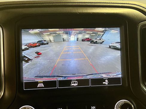 Used 2023 GMC Sierra 2500 AT4 image 13