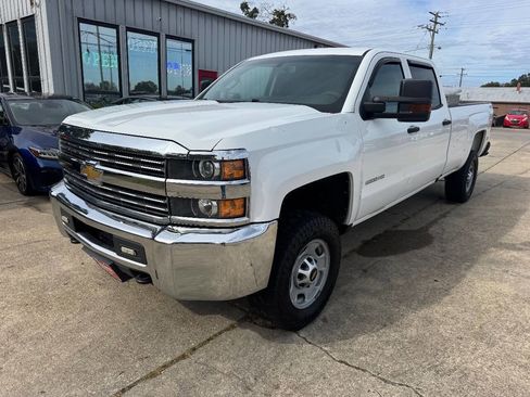 Used 2018 Chevrolet Silverado 2500 W/T w/ WT Convenience Package image 2
