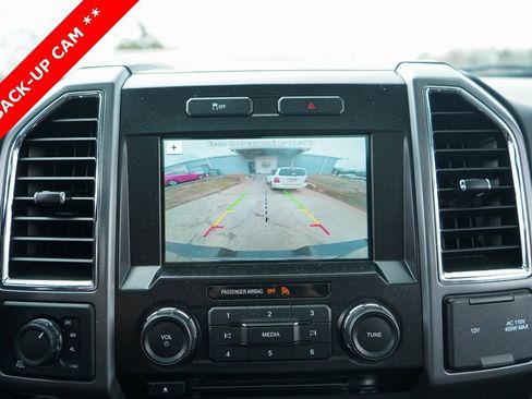 Used 2016 Ford F150 XLT w/ Equipment Group 302A Luxury image 9