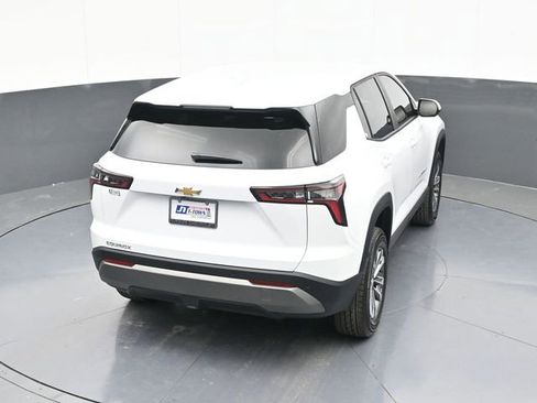 New 2026 Chevrolet Equinox LT FWD image 58