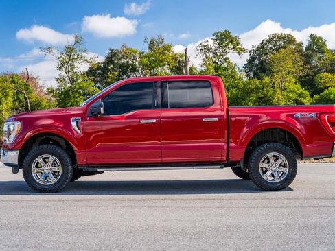 Used 2021 Ford F150 XLT w/ Equipment Group 302A High image 4